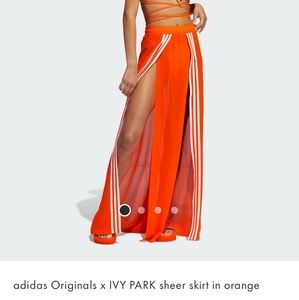 Brand new Ivy Park skirt cover up